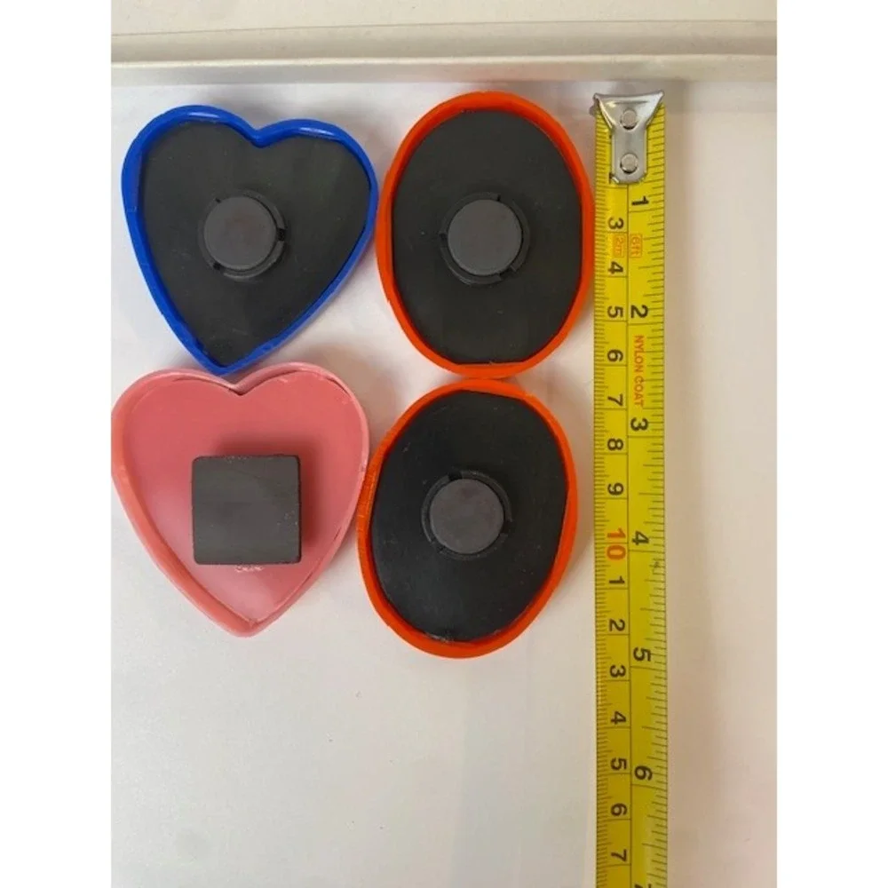 Vintage 1983 WA Stratford Magnetic Photo Frames Set of 4 Heart Oval Retro Decor